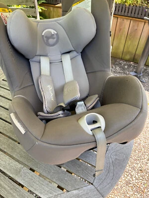 Autokindersitz Cybex Sirona M2 i-Size mit base - Bild 1 von 4