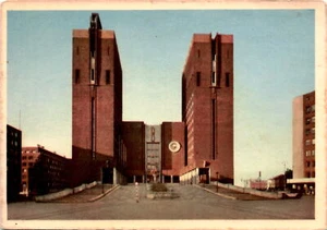 Oslo, Norway, City Hall, Rådhuset, Borggården, Mitt Postcard - Picture 1 of 2