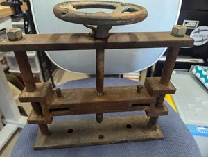 Porter Type Shaper Hold Down - Bild 1 von 4