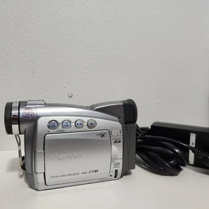 Canon NTSC ZR85 Mini DV Digital Video Camcorder 400x Digital Zoom with Battery - Picture 1 of 6
