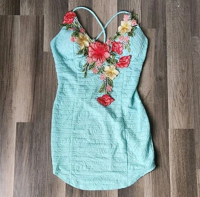 Vestido Vintage Azul Claro Bordado Floral Mónaco Cruz Correa Foto 1 de 4