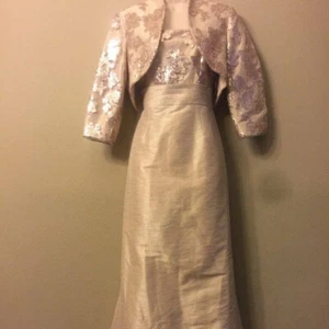 Adrianna Papell Embroidered Lace CREAM SIZE 6 #171 NWT - Picture 1 of 4
