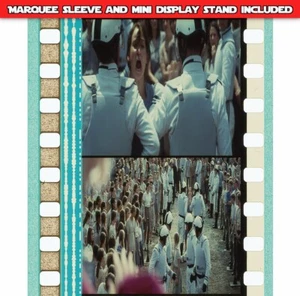 Los Juegos del Hambre (2012) - Katniss detenida por guardias - Tira de película de 5 celdas de 35 mm 710 - Imagen 1 de 3