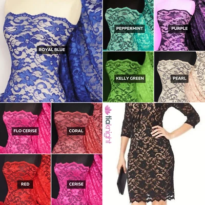 Tela de vestir de elastano elástica floral de encaje festoneado- Q615 de Tia Knight Foto 1 de 2