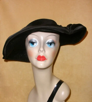 Glamoroso sombrero de noche de paja negro años 60 con ribete de organza de Andrea Fashions Foto 1 de 4