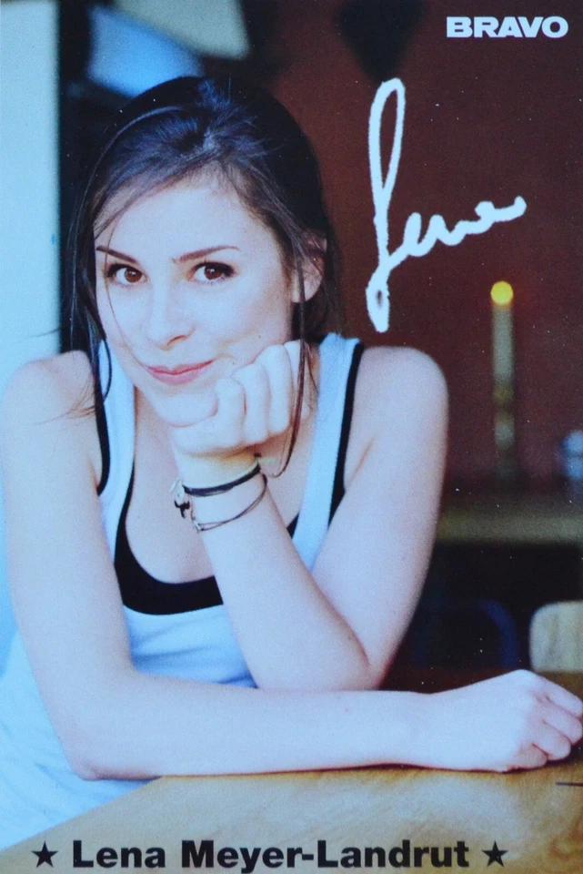 LENA MEYER-LANDRUT - Autogrammkarte 10x7cm Sängerin Autogramm Fan Sammlung BRAVO - Bild 1 von 1