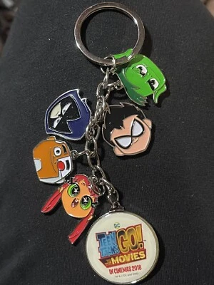 TEEN TITANS GO TO THE MOVIES 2018 KEYCHAIN NEW - Image 1 of 2