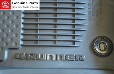Alfombrillas Toyota 4runner 2016-2024 OEM para todo tipo de clima - PT908-89160-02 - LOGOTIPO NEGRO Foto 1 de 4