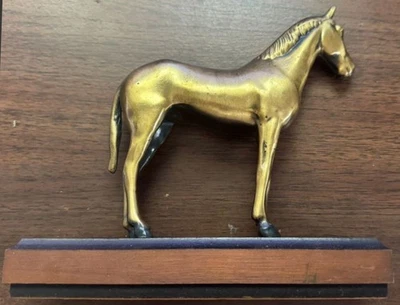 Vintage American Quarter Horse Trophy Top - Brass Metal On Wood Base Nice Patina - Image 1 of 4
