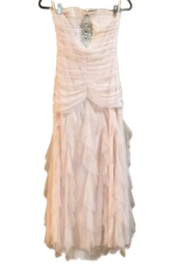 Vestido sin grapas Jessica McClintock Foto 1 de 4