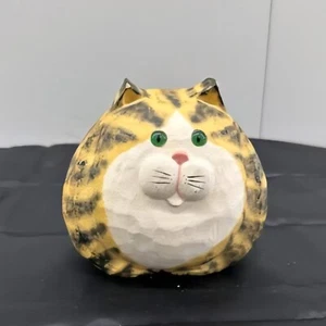 Hand Carved Wood Striped Yellow Tabby Fat Cat Green Glass Eyes Signed Folk Art - Picture 1 of 7