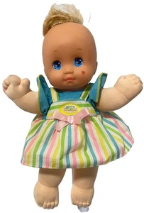 Vintage 1989 Mattel Magic Nursery Baby Puppe Original Outfit Lila Augen - Bild 1 von 14