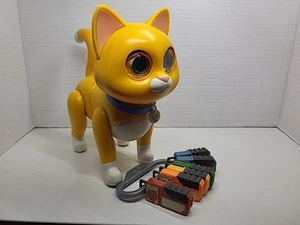 Disney Pixar Lightyear SOX Gatto interattivo parlante e in movimento con chiavi - Foto 1 di 10