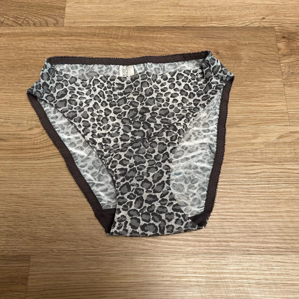 Bikini Victoria's Secret liso satinado leopardo gris/blanco talla pequeña nuevo 1999 Foto 1 de 4