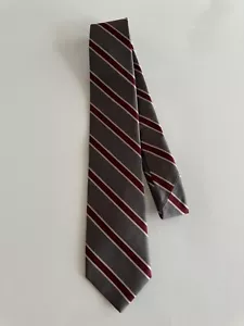 Cravatta in seta Brooks Brothers. Grigio con strisce rosse 59” x 3,25” - Foto 1 di 5
