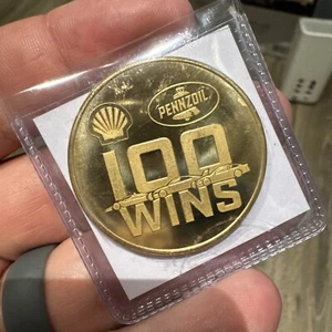 SEHR SELTENE, INDY 500, 39 MM MASSIVE BRONZE 100 GEWINNT PENNZOIL CHALLENGE MÜNZE - Bild 1 von 2