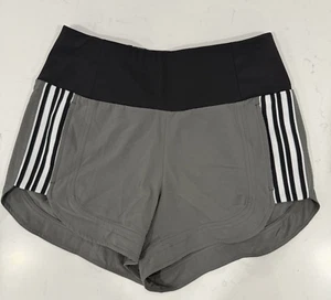 Athleta Ascender Athletic Shorts Womens Size 0 Gray Stripes Running Pockets - Picture 1 of 12