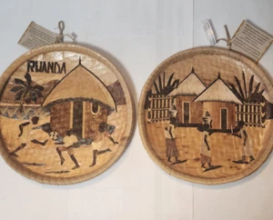 Sammlerstück Set 2 CottageCore afrikanische Volkskunst gewebte Teller je 9" dliameter - Bild 1 von 9