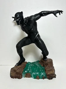 Estatuilla Black Panther T'Challa Diamond Select Toys Marvel PVC Diorama 8" - Imagen 1 de 12