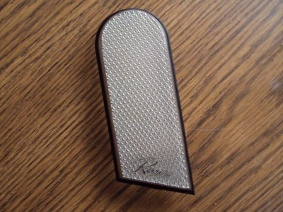 1988 1989 1990 Buick Riviera  Back seat Passenger side courtesy light lens clear Foto 1 de 3