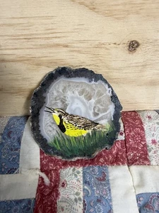 Alondra occidental, pintada en una rebanada de ágata - Imagen 1 de 4
