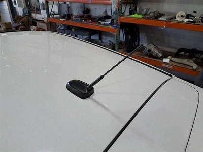 Antenna 2016 Fiesta Sku#4241296 - Image 1 of 4