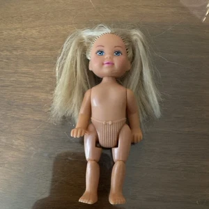Simba Toys 5" Doll Blond Hair Blue Eyes Articulated Knees - Picture 1 of 4