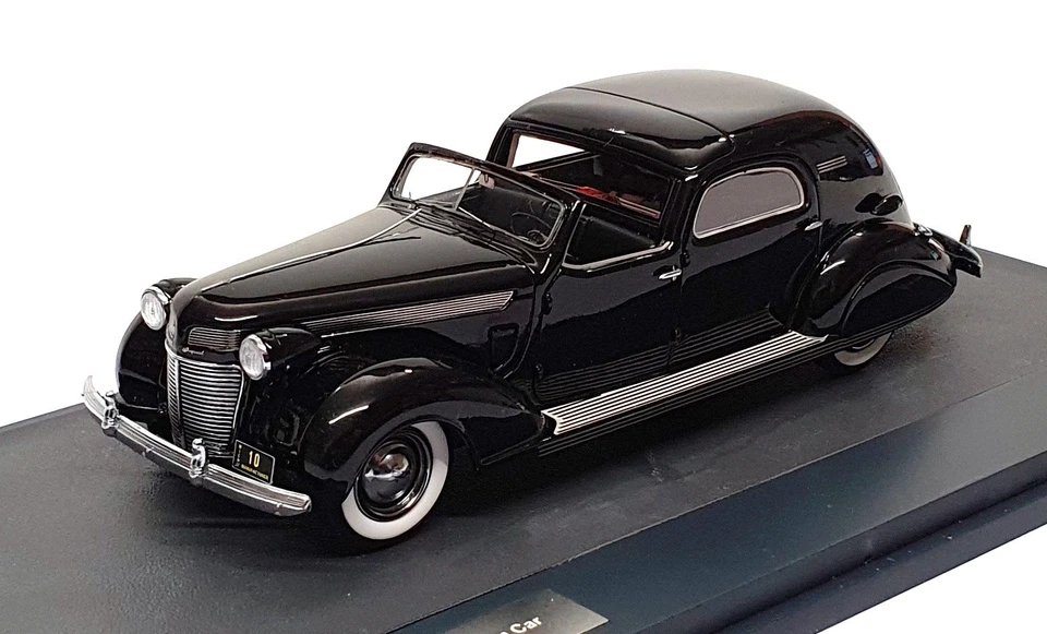 Matrix 1/43 Scale MX50303-061 - 1937 Chrysler Imperial C-15 Town Car - Black - Image 1 of 4