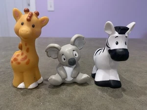 Fisher Price PICCOLE PERSONE Safari o Zoo Animale Zebra Koala Giraffa - Foto 1 di 4