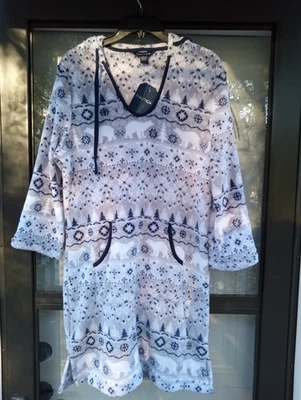Vestido con capucha para dama Nautica motivo oso/copo de nieve talla mediana Foto 1 de 4