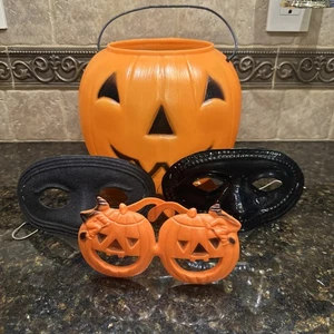 VINTAGE GENERAL FOAM PLASTICS PUMPKIN BLOW MOLD TRICK-or-TREAT CANDY PAIL - Picture 1 of 16