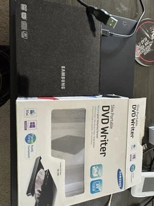 Samsung Portable DVD Writer Model SE-208DB Complete With Manual, Software & USB - Picture 1 of 12