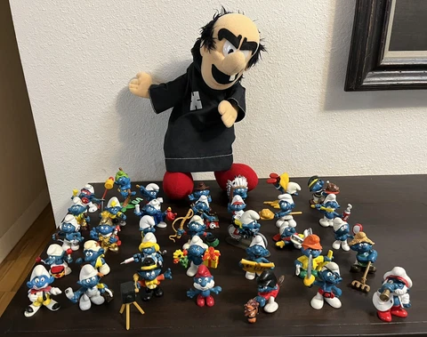 Vintage Lot of 35 Schleich Peyo Smurfs Figures 70’s - 80’s ~ 15” Gargamel Plush Cover