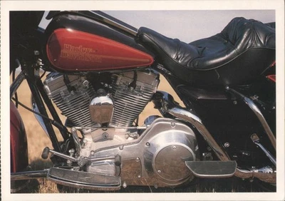 Harley-Davidson Motocicleta Rojo Tanque de Combustible Motor Cromo Museo Nacional del Motor Foto 1 de 2