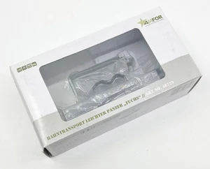 Märklin Metall Militäreinsatz 4MFOR 48729 schwerer Flachwagen mit FUCHS-Fahrzeug - Bild 1 von 2