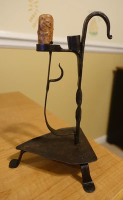 17TH CENTURY WROUGHT IRON ALPINE CANDLE HOLDER & RUSH LIGHT BLACKSMITH CRAFTED - Image 1 of 4