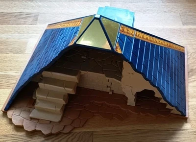 Playmobil Histoire - Pyramide (5386) et Sphinx (4242) - Personnages et accessoires - Photo 1/4