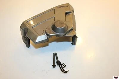 2004 Suzuki SV 650 Engine Sprocket Cover 11361-17G00 - Imagem 1 de 4