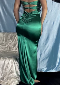 VTG SATIN LIQUID CUT OUT  WIGGLE EVENT PARTY Ruched KELLY Green MAXI DRESS XS - Picture 1 of 11
