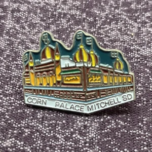 Corn Palace Mitchell South Dakota Vintage Lapel Pin Multi Color Cloisonne - Picture 1 of 3