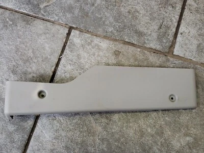 2008 Suzuki XL-7 Passenger Front Seat Right side Trim C4GT-14-58800 - Imagem 1 de 4