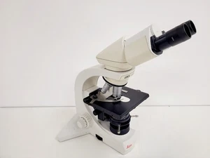 Microscopio compuesto Leica DMLS 020-518.500 con 2 objetivos C 20x N 40x  - Imagen 1 de 16
