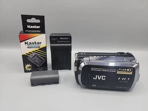 JVC Everio GZ-HM200BU HD Digital Camcorder W/ Charger & Battery Tested WORKING! - Picture 1 of 9