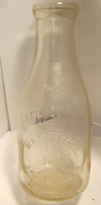 Botella de leche vintage qt Old Forge Farm Spring Grove, fotos de PA herrero forja - Imagen 1 de 2