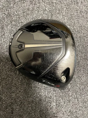 Used Titleist TSR3 9 Driver 9.0 Degree Head Only - Image 1 of 4