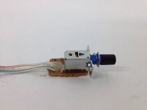 Fostex B16 R8 Resetschalter 8251840-103 S175 - Bild 1 von 3