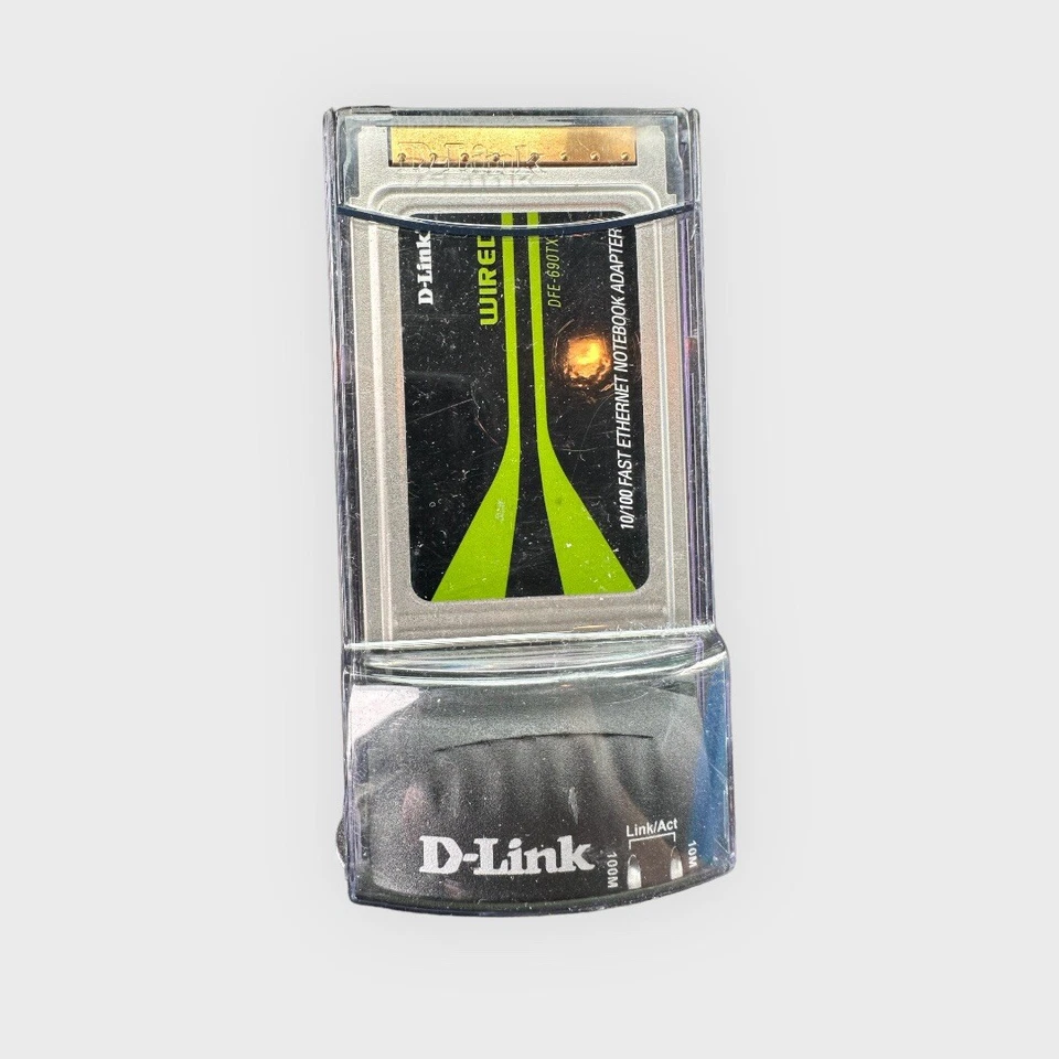 D-Link DFE-690TXD 10/100Mbps 32-bit Fast Ethernet Cardbus  Notebook Adapter - Image 1 of 2