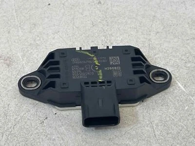 Fits 2012 - 2017 GMC ACADIA Yaw Rate Sensor Control Module 13589518 OEM - Image 1 of 4