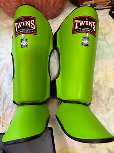 Muay Thai MMA Kickboxing Shin Guards Twins Green Medium Genuine Leather Made in