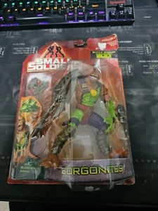 SMALL SOLDIERS BATTLE DAMAGE ARCHER W/ BLOW APART ARMS - 1998 - NEW ! - Picture 1 of 5